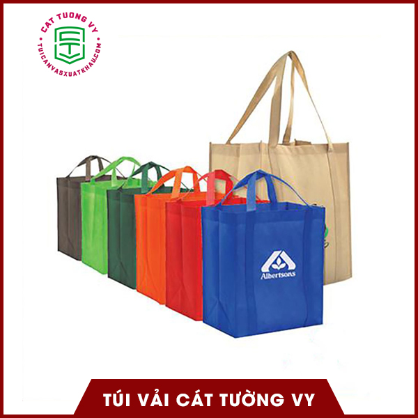 Non-woven bags with handles